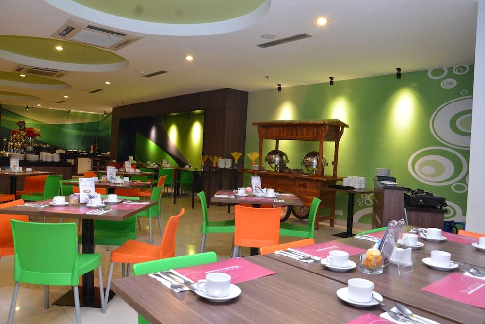favehotel Hyper Square Bandung Esterno foto